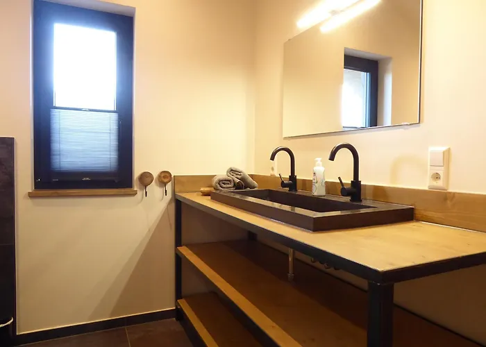 Pearl Modern Wifi 6 Personen Near Lift 別荘