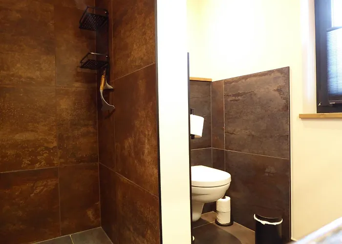 Pearl Modern Wifi 6 Personen Near Lift *